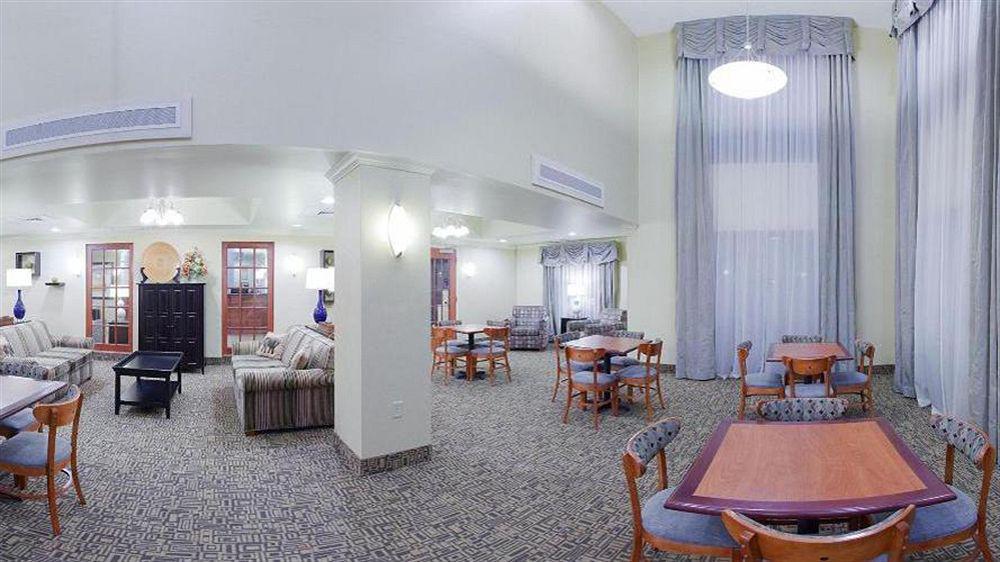 Holiday Inn Express & Suites Pine Bluff/Pines Mall By Ihg Exterior photo