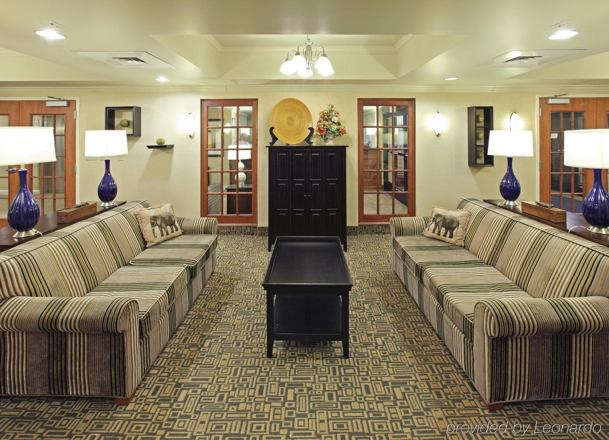 Holiday Inn Express & Suites Pine Bluff/Pines Mall By Ihg Interior photo